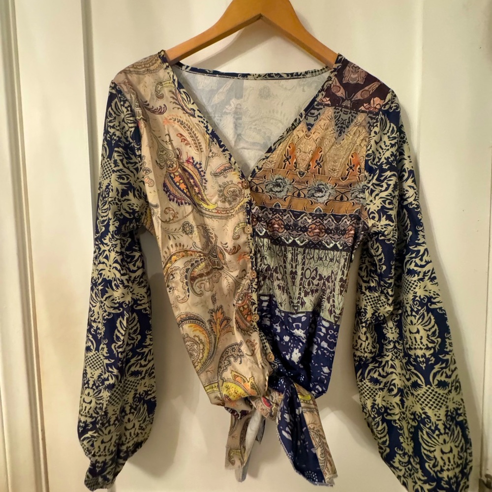Patterned top